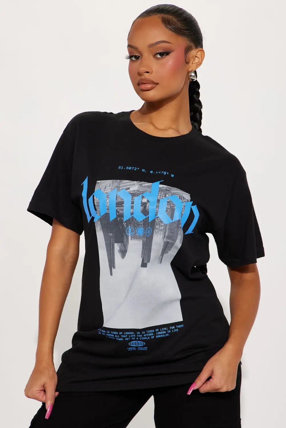 Staying In London Graphic Tshirt - Black
