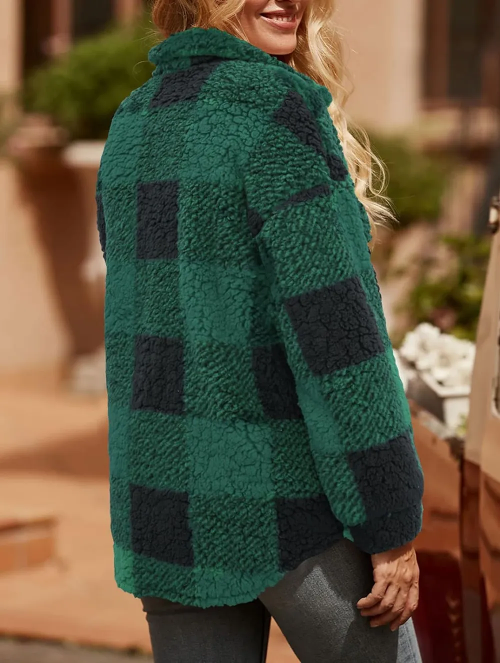 Women's Fleece Plaid Jacket Coats Button Down Lapel Sherpa Shacket Outwear with Pockets