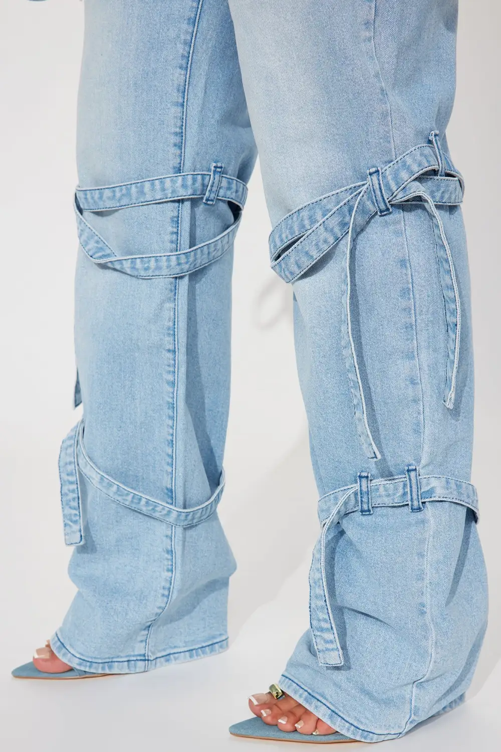 All Tied Up Stretch Straight Leg Jeans - Light Wash