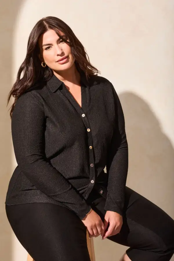 Crinkle Knit Button-Front Loose Shirt-Black