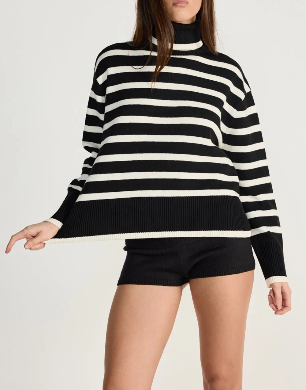 Black And White High-Neck Loose Women's Top