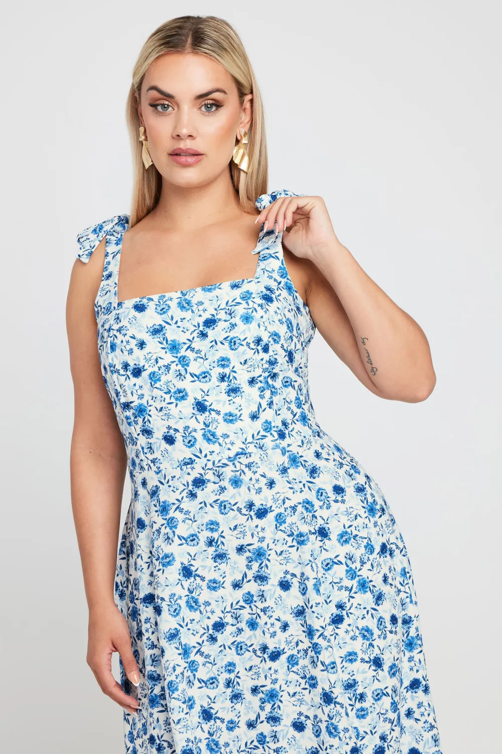 YOURS Curve Blue Floral Print Bow Strap Midaxi Dress