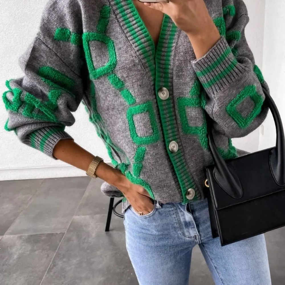 High Contrast V Neck Button Up Cardigan