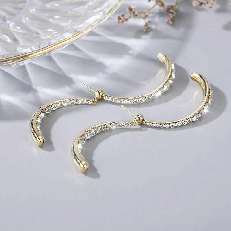 Cross Curved Earring