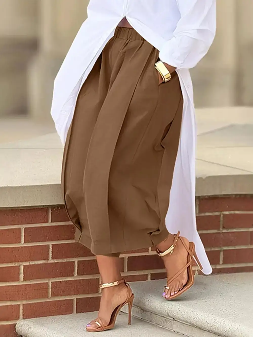 Wide Leg Pleated Detail Pants