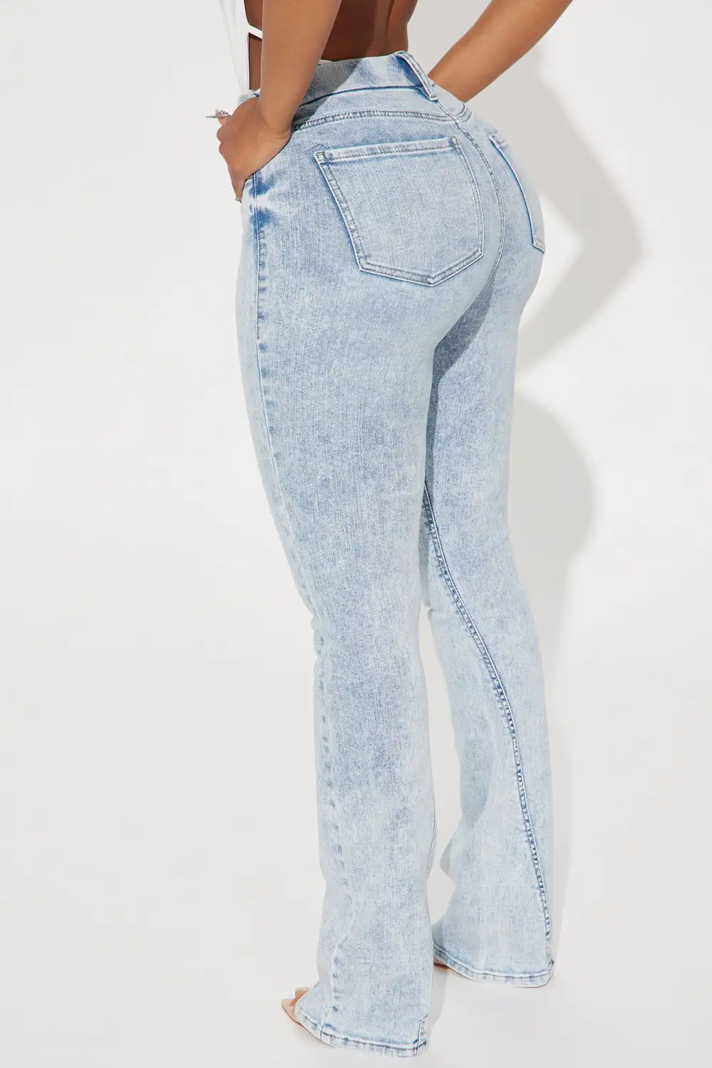 She Stands Out Tummy Control Bootcut Jeans - Light Wash
