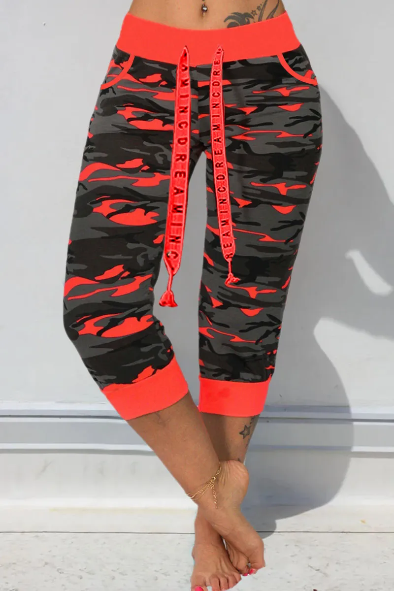 Camo Print Drawstring Capris Pants