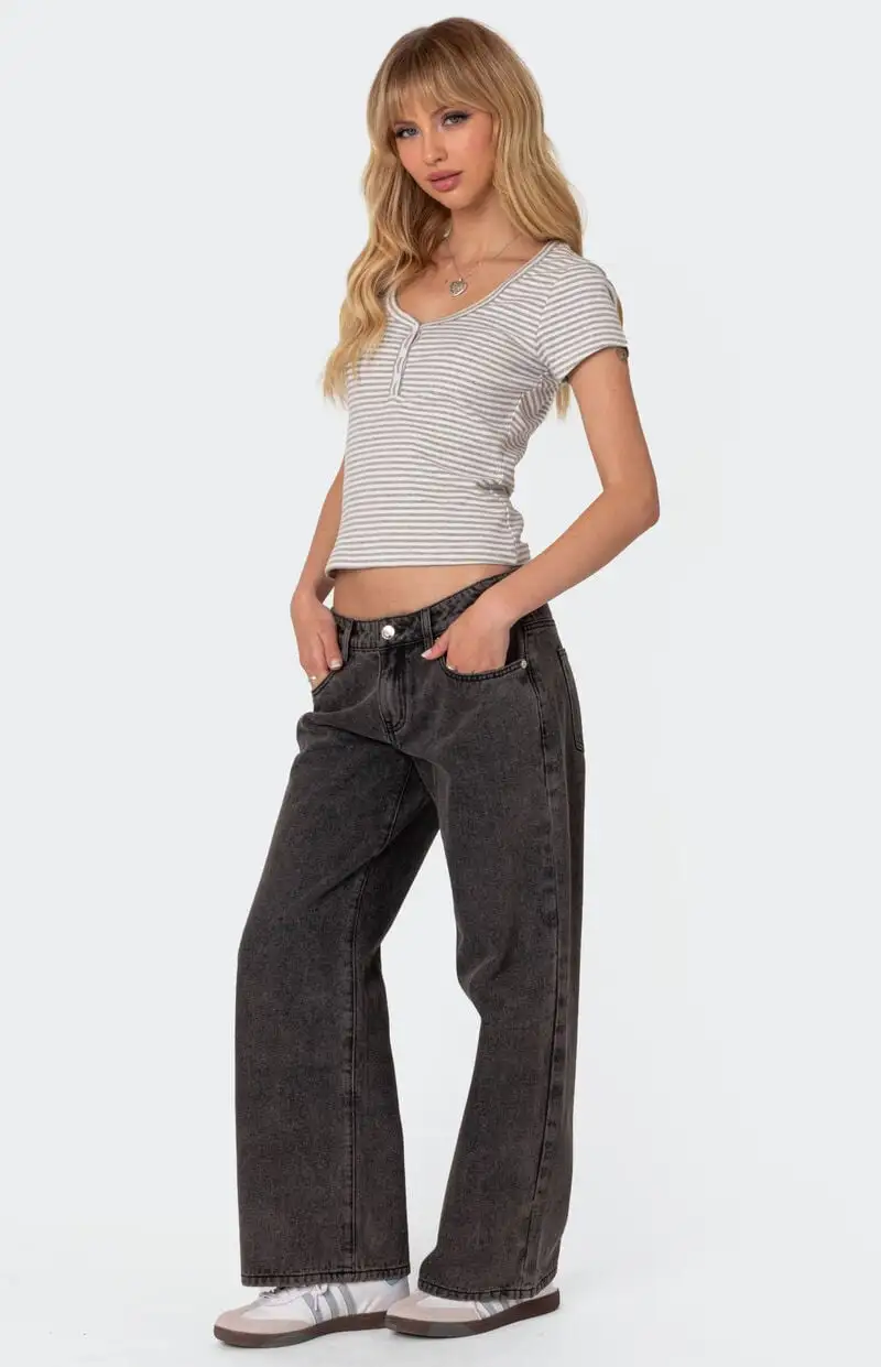 Edikted Petite Raelynn Washed Low Rise Jeans
