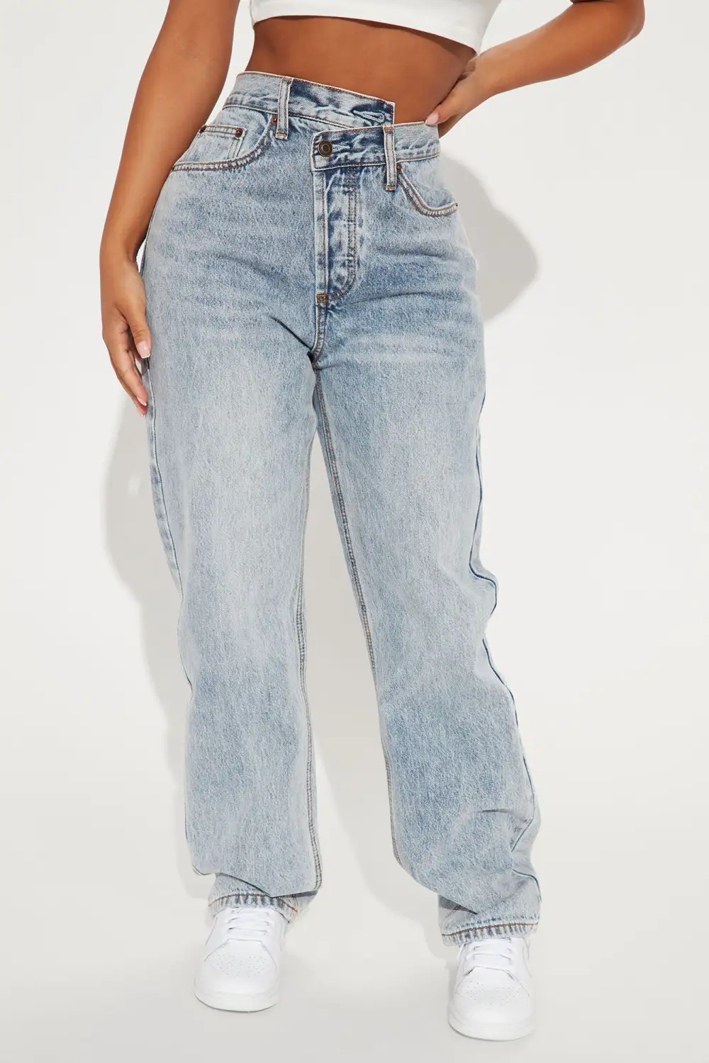 Petite Crossover Straight Leg Jeans - Light Blue Wash