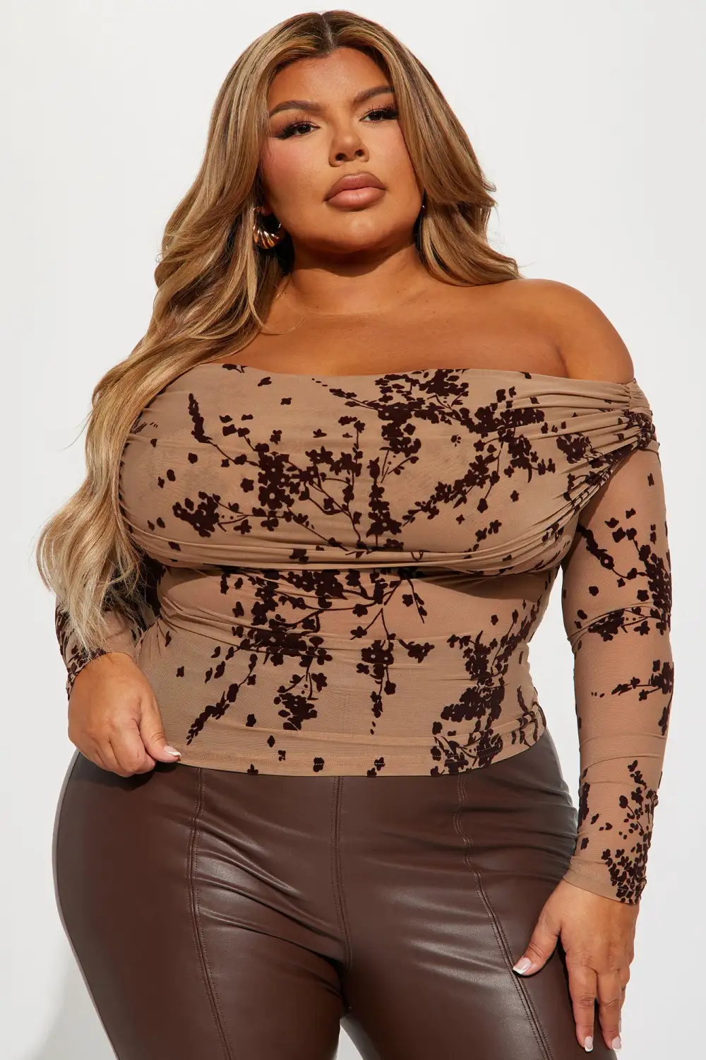All About Me Off Shoulder Top - Brown/combo
