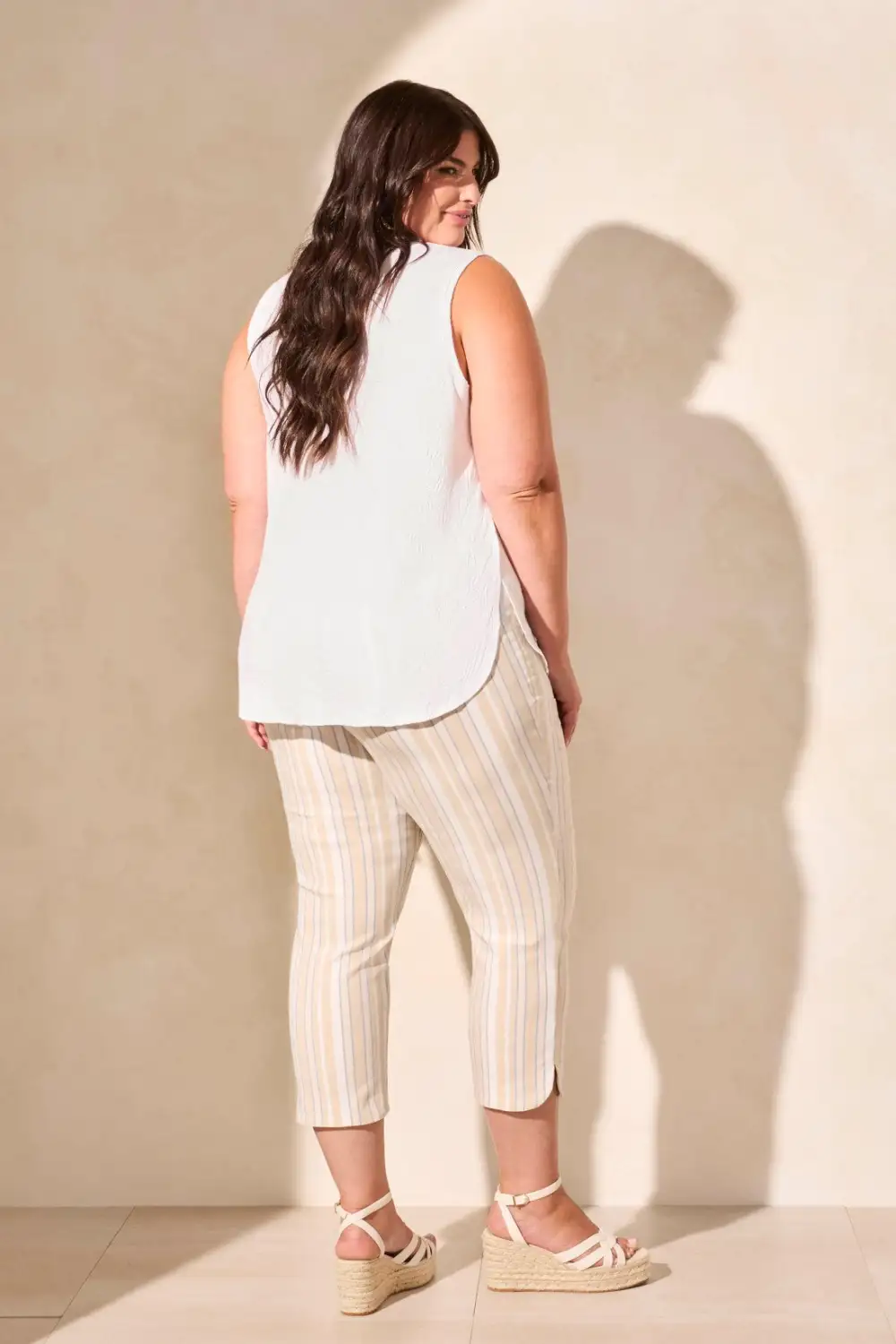 Foliage Jacquard Knit V-Neck Tank-White