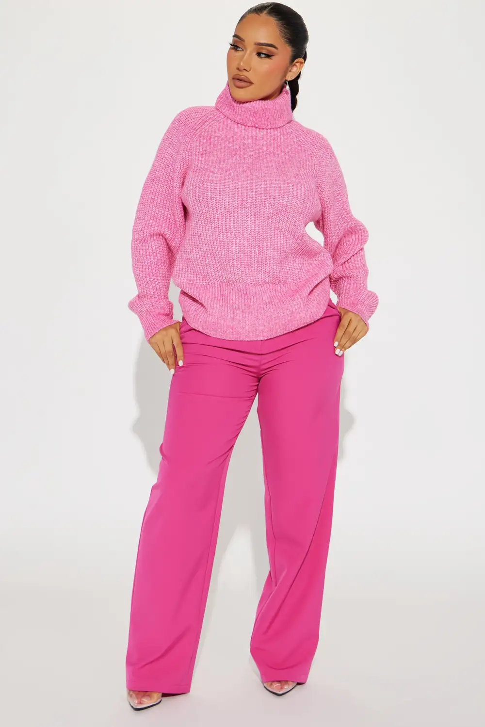 Clover Turtleneck Sweater - Pink