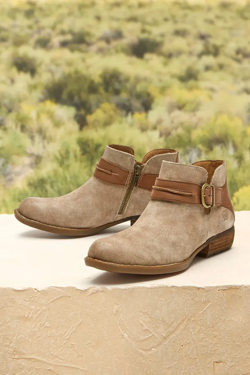 Comfortable Fashion Women's Boots