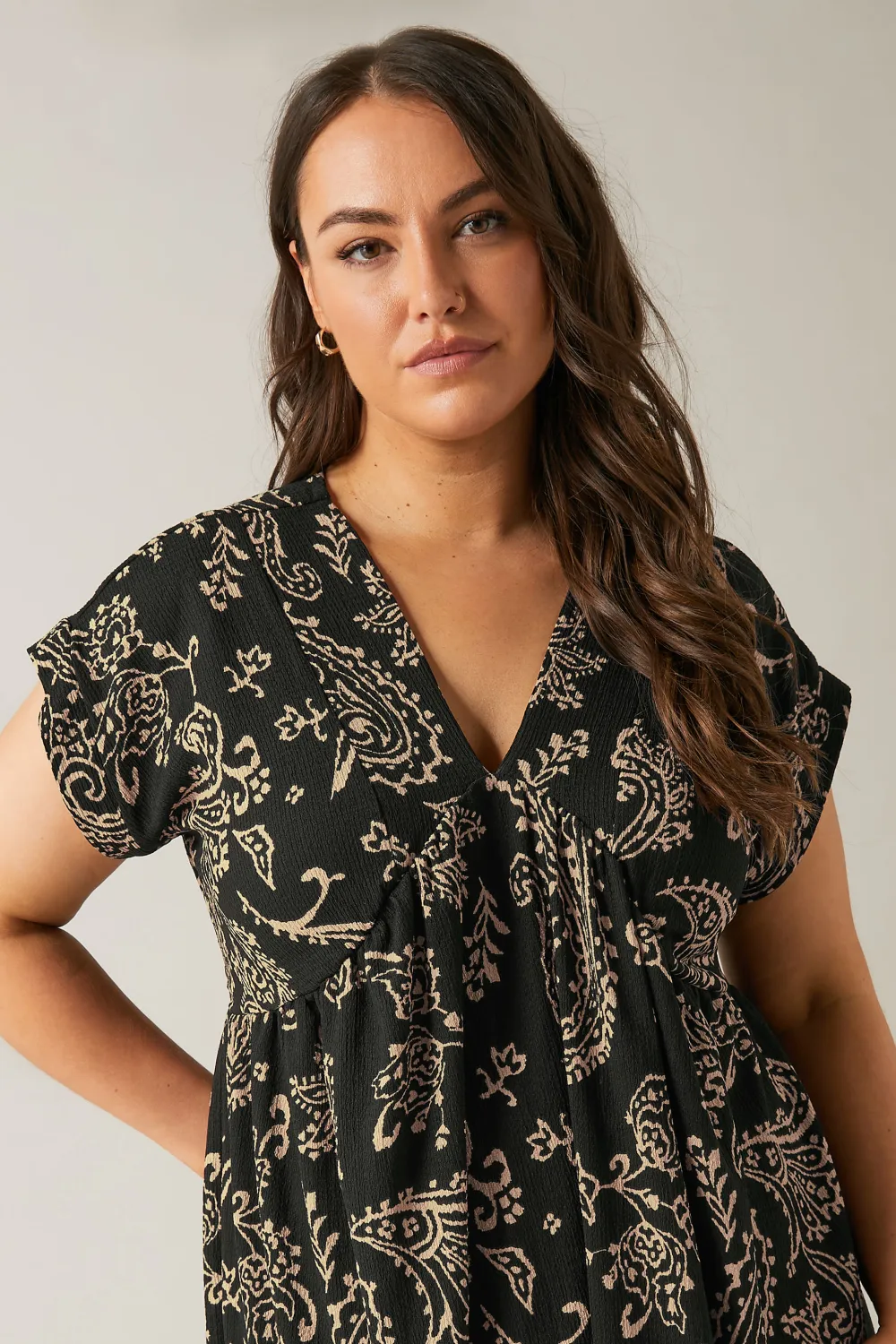 EVANS Curve Black Paisley Print Crepe Midi Dress