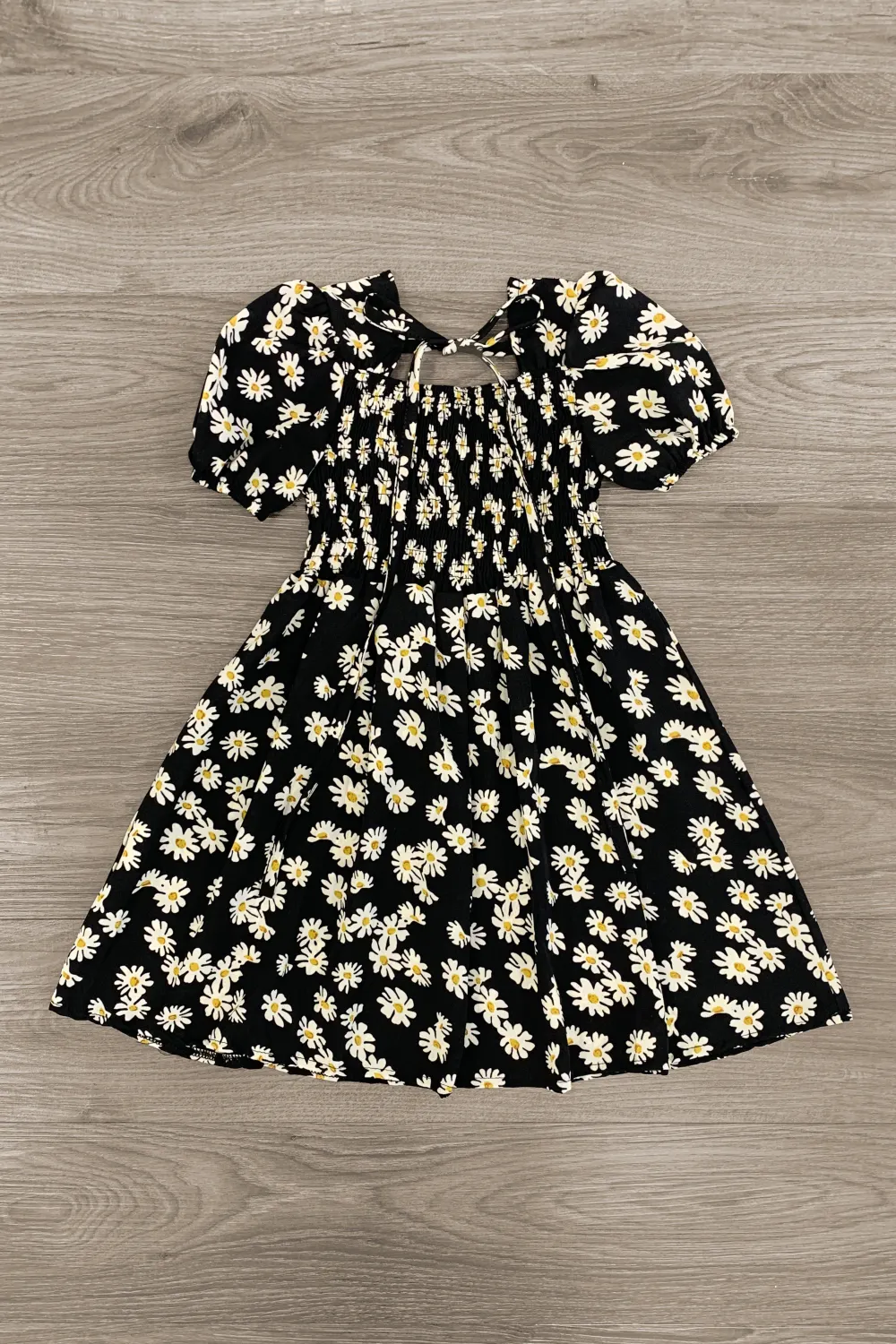 Black Daisy Short Sleeve Dress