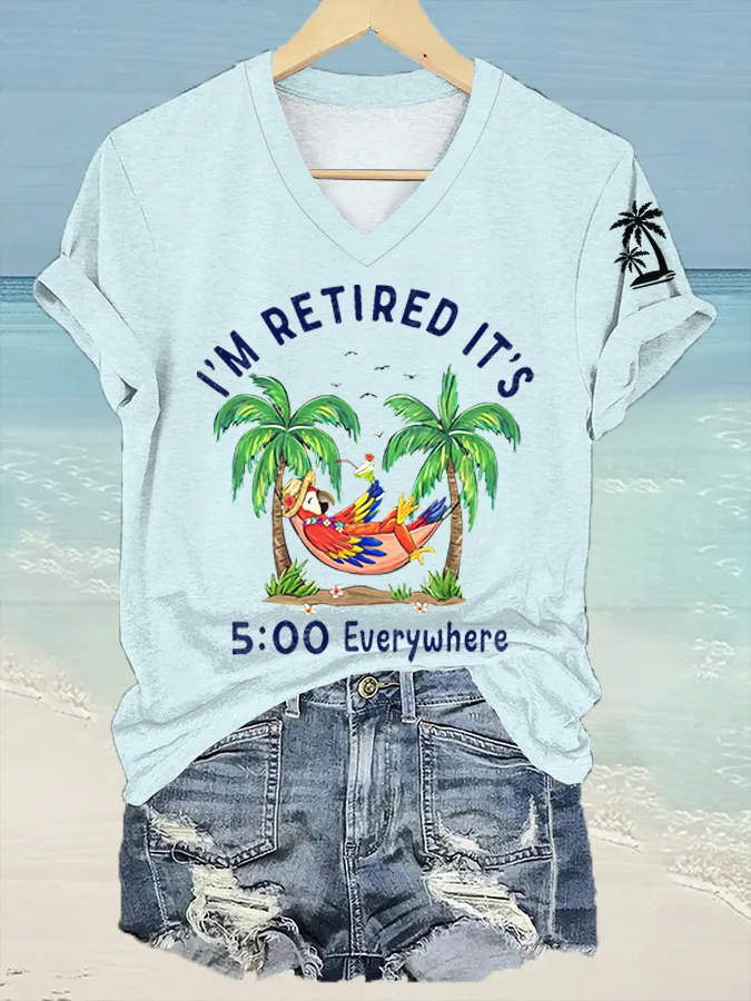 Women's I'm Retired It's 5 O'clock Everywhere Parrot Print Casual V-Neck Tee