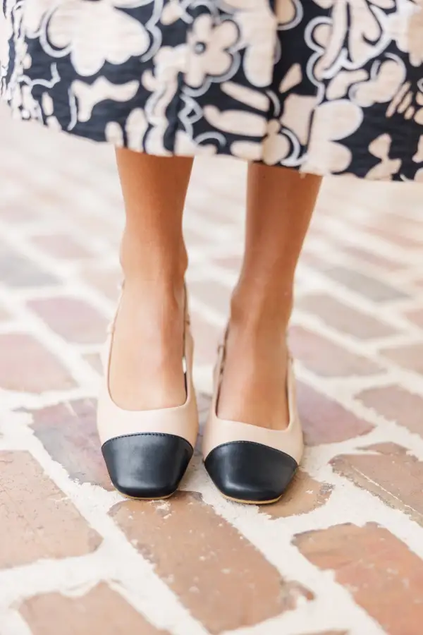 Desert Elegance Beige Captoe Slingback Heel