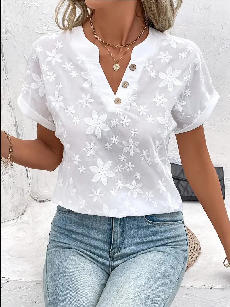 Women'S Loose White Shirt with a Summer Floral Pattern And a V-Neck Batwing Sleeve Design