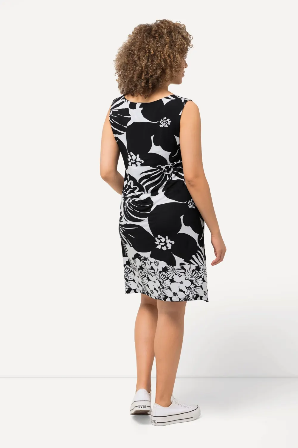 Minikleid Blüten A-Linie Rundhals ärmellos