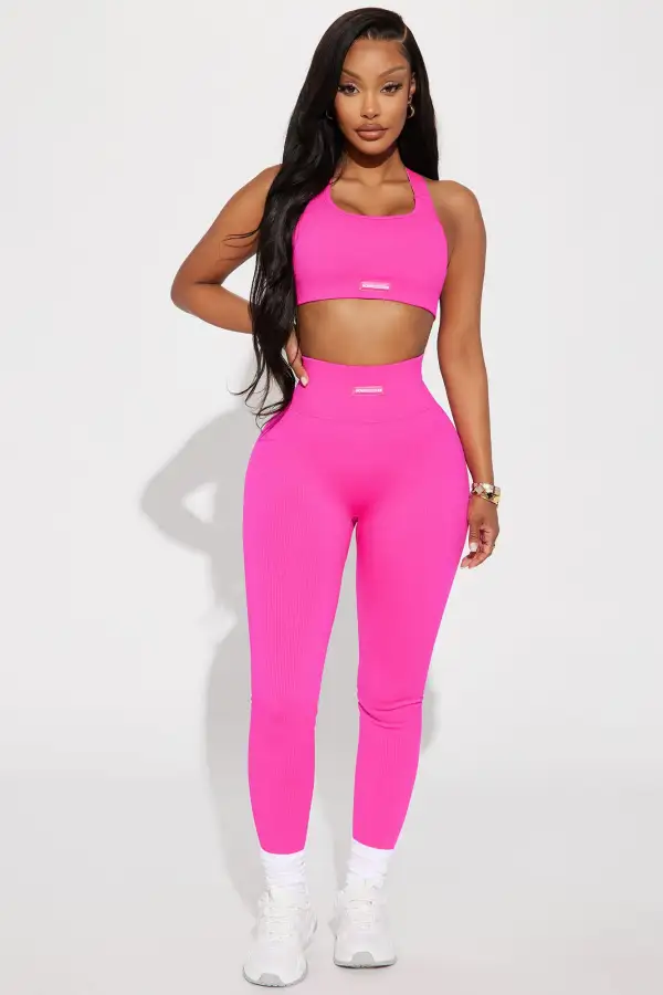 Effortless Clara Ribbed Seamless Bra Top - Neon Pink