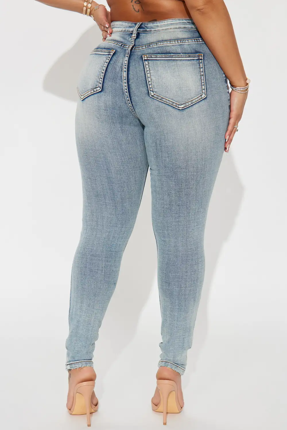 Kelly Ripped Tinted Stretch Skinny Jeans - Light Wash