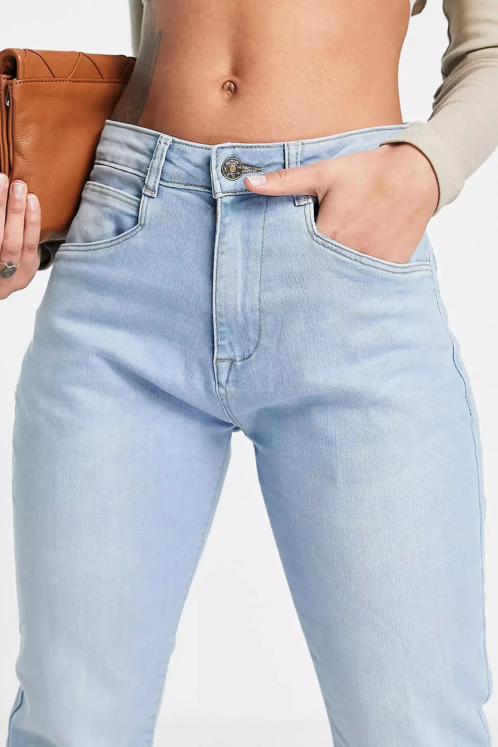 Lasula straight leg jeans in blue