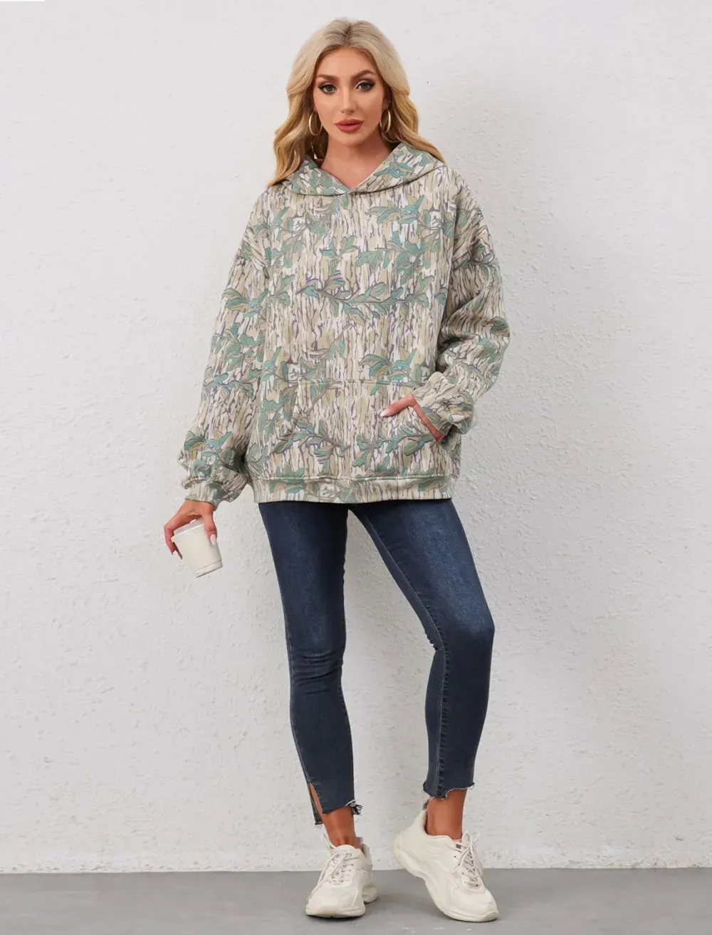 Womens Camo Hoodies Maple Leaf Print Oversized Hooded Sweatshirt Fleece Pullover Sweatshirts Long Sleeve with Pocket