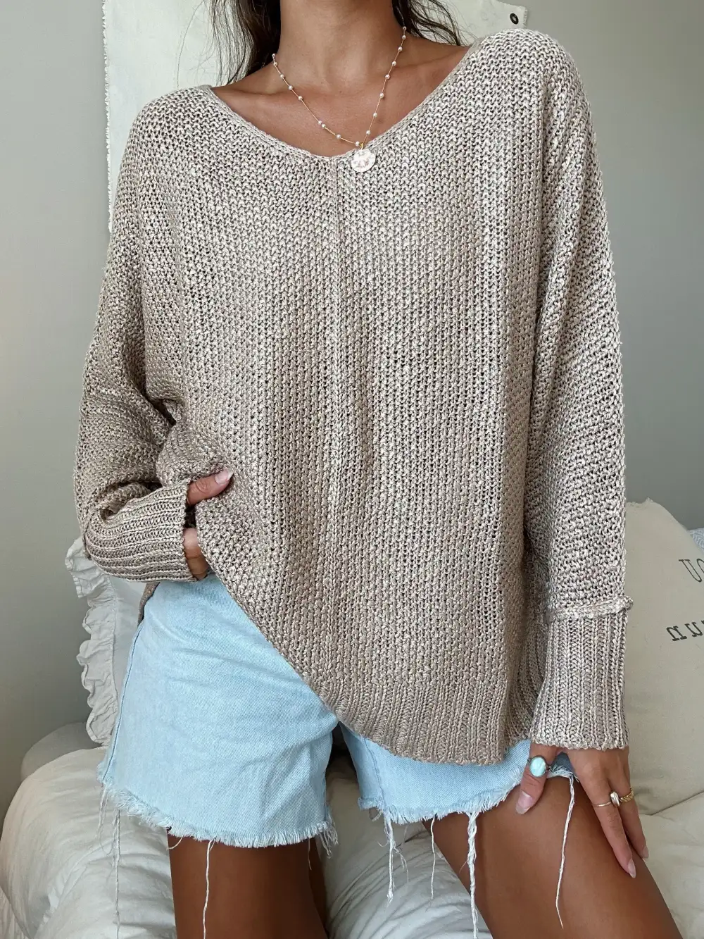 REVERSE SEAM LOOSE FIT SWEATER