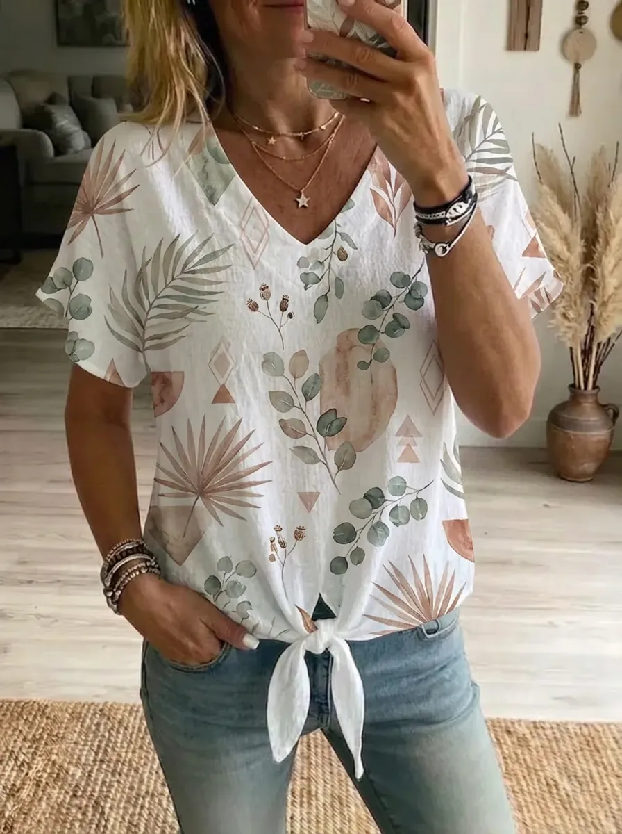 Women's Nashville Botanical Geometric Printed V-neck Tie-front Top