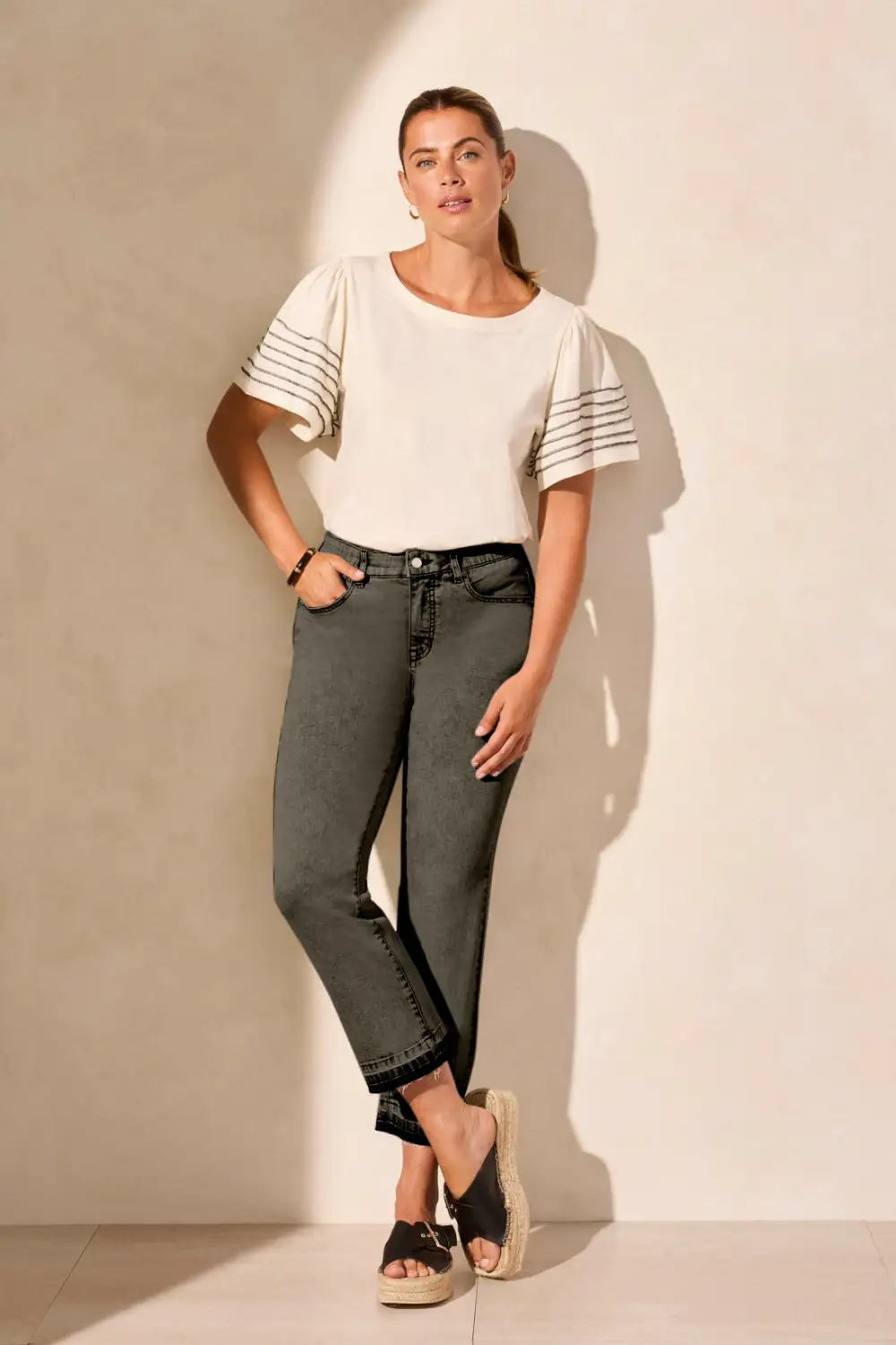 Sophia Curvy 25 Inch Flared Jeans With Released Hem-Dunegrass