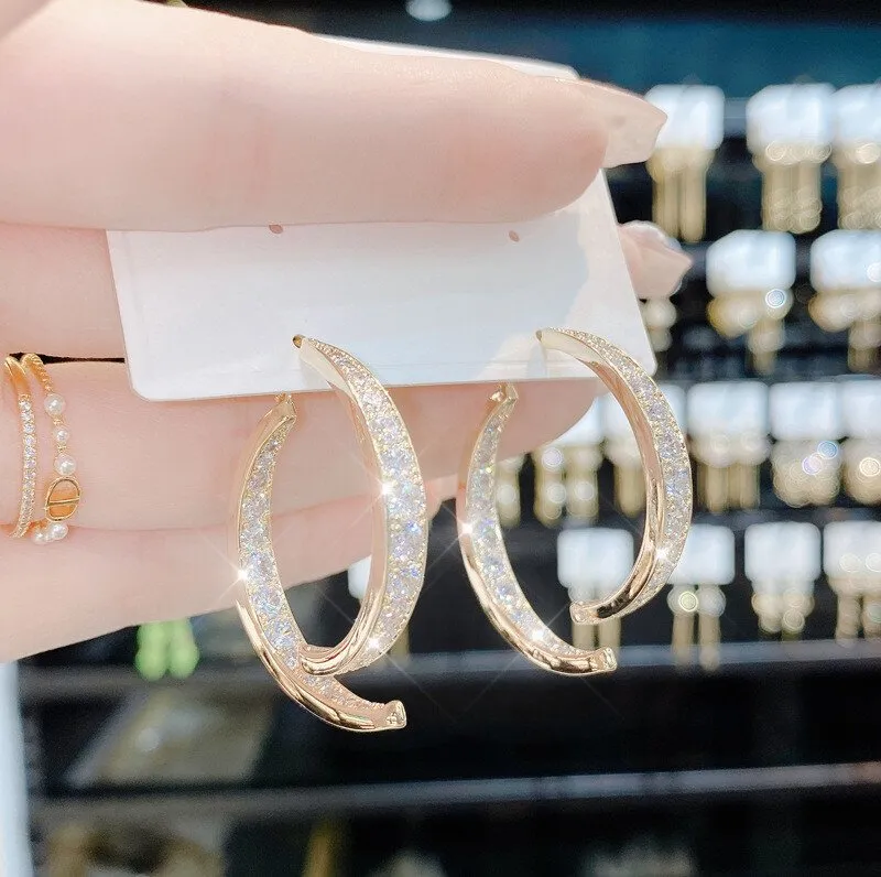 Cross Curved Earring