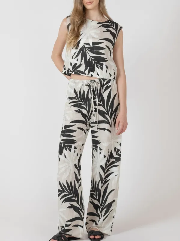 Button Back Printed Sleeveless Top
