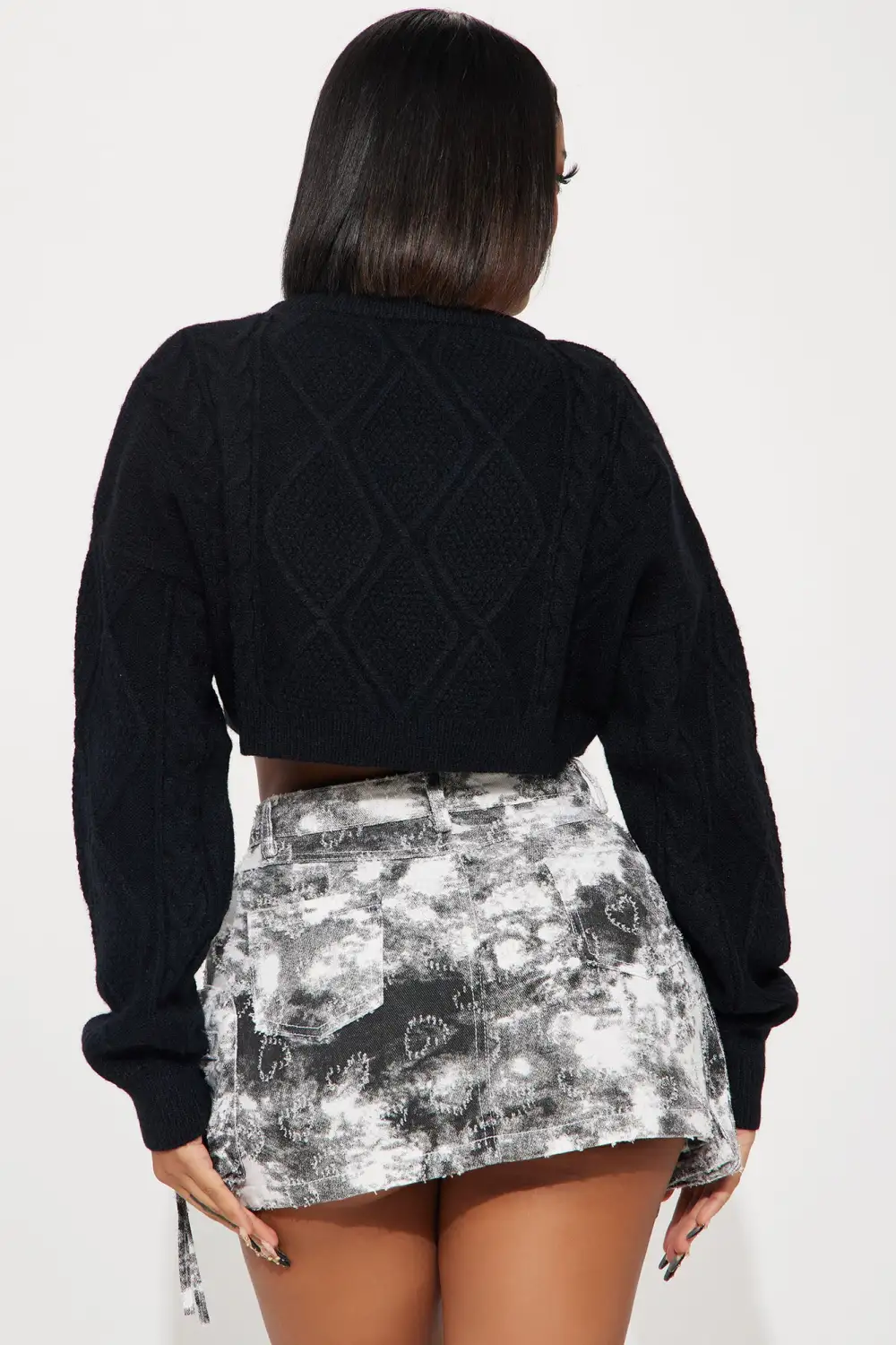 Promenade Dates Sweater - Black