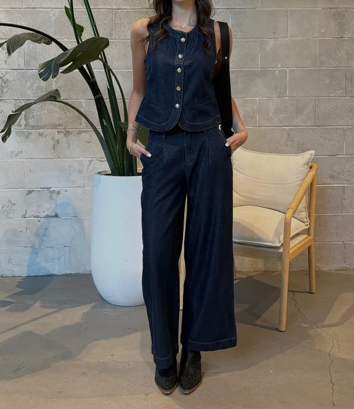 Pleated Wide Leg Denim Pant