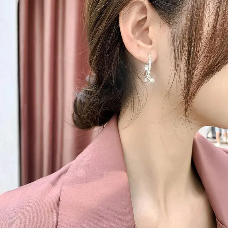 Cross Curved Earring
