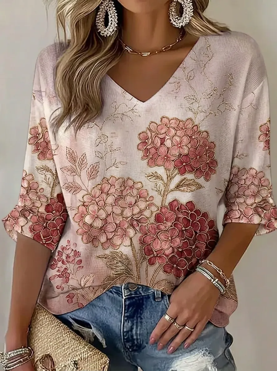 Women's Nashville Floral Hydrangea Printed V-neck Top