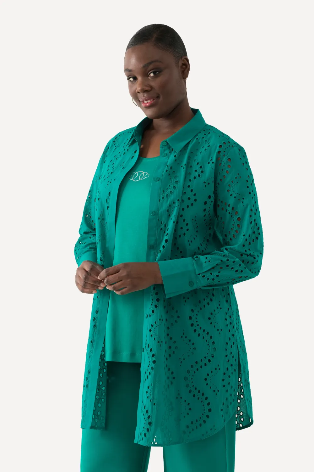 Longbluse, Lochstickerei, Hemdkragen, Langarm