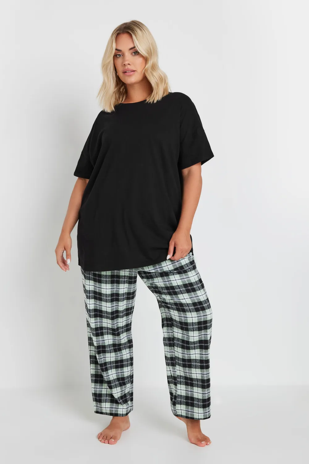 YOURS Curve Pink Woven Check Print Pyjama Set