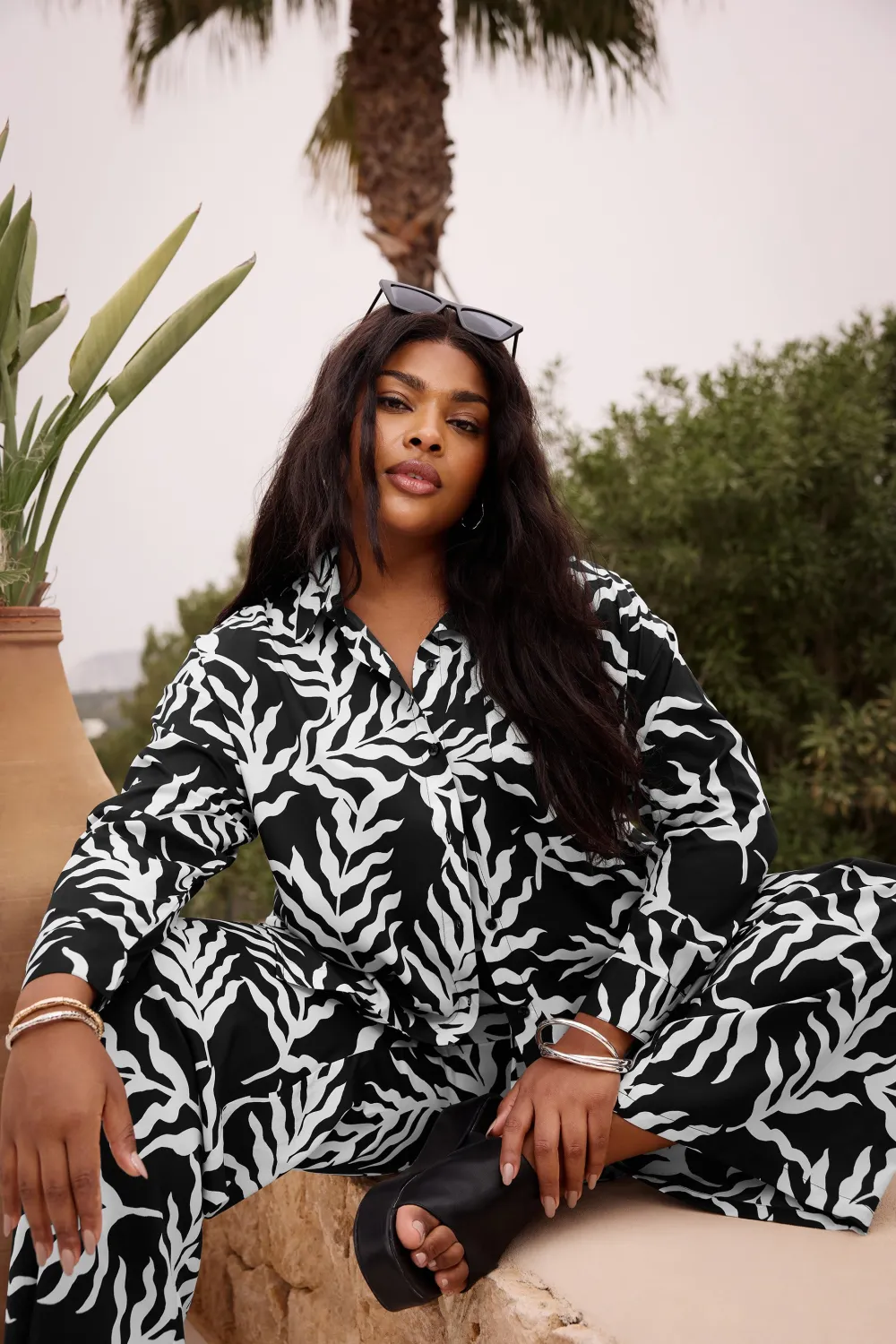 YOURS Curve Blue Abstract Print Drawstring Wide Leg Trousers