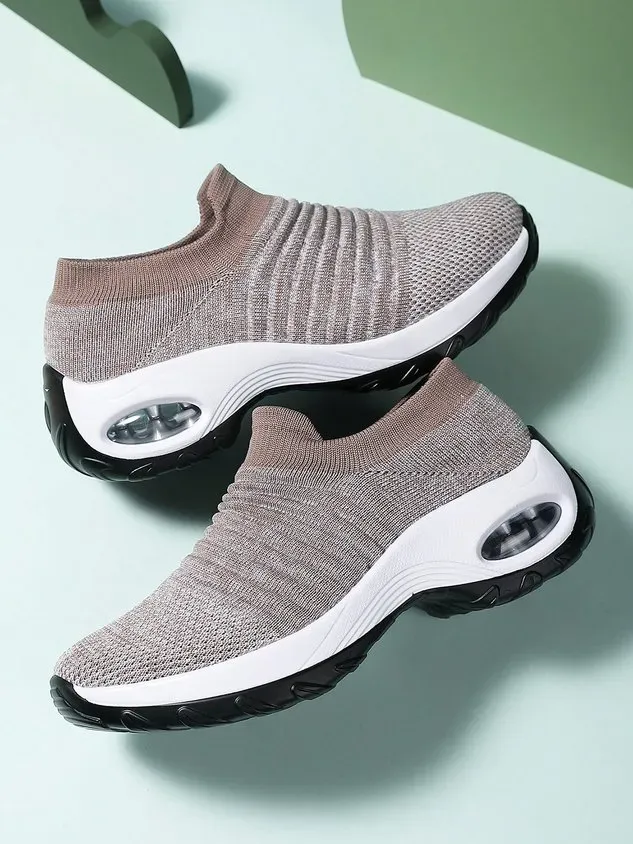 Sports Color Block Breathable Slip On Block Heel Fly Woven Shoes