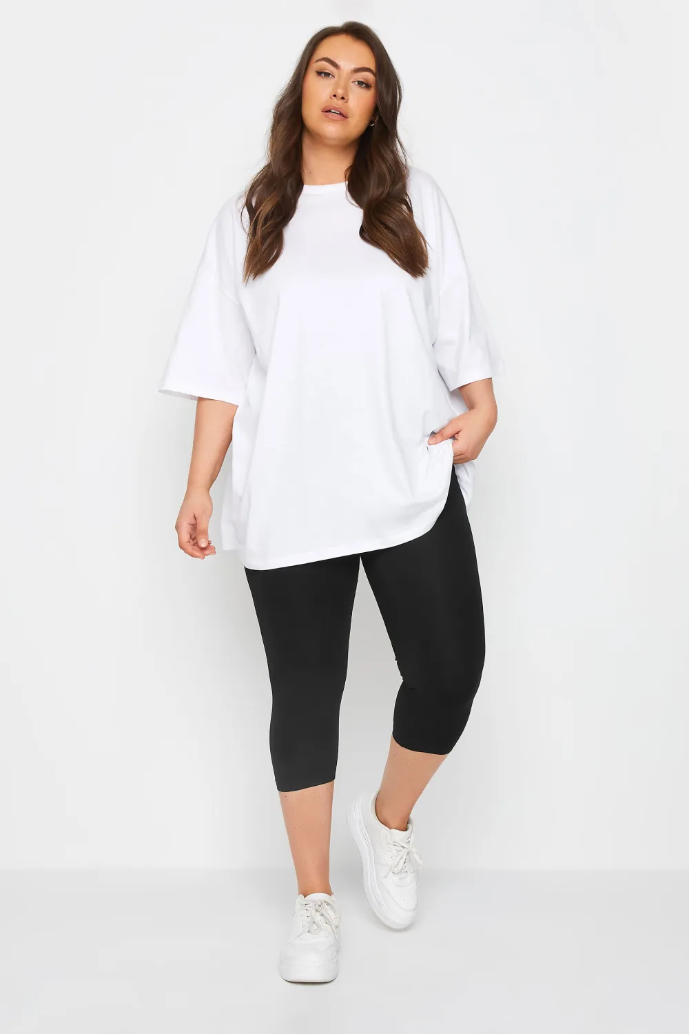 YOURS Curve 2 PACK Black & White Ditsy Floral Print Cropped Leggings