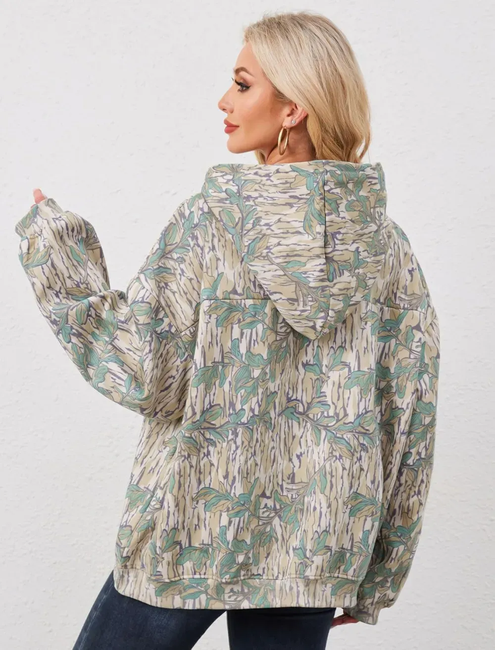 Womens Camo Hoodies Maple Leaf Print Oversized Hooded Sweatshirt Fleece Pullover Sweatshirts Long Sleeve with Pocket