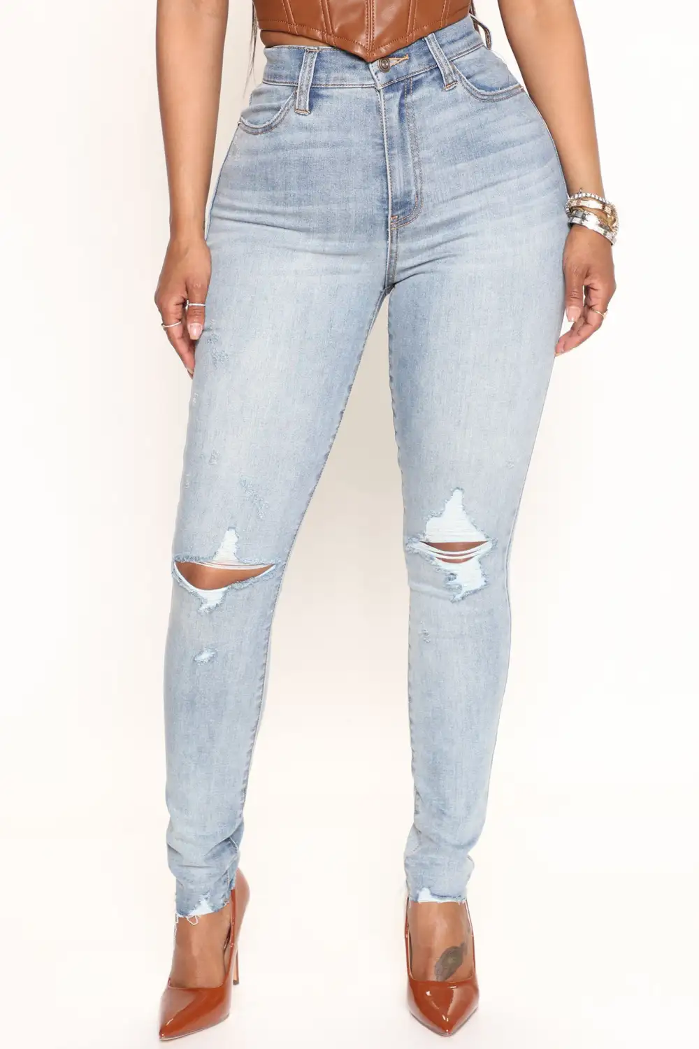 Deja Vu Curvy Stretch Skinny Jeans - Light Blue Wash