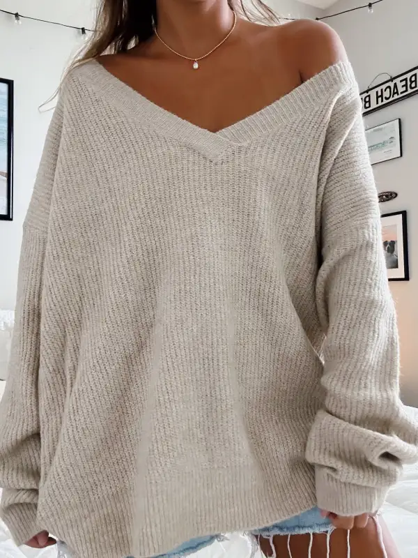 SOFT KNIT CLASSIC SWEATER