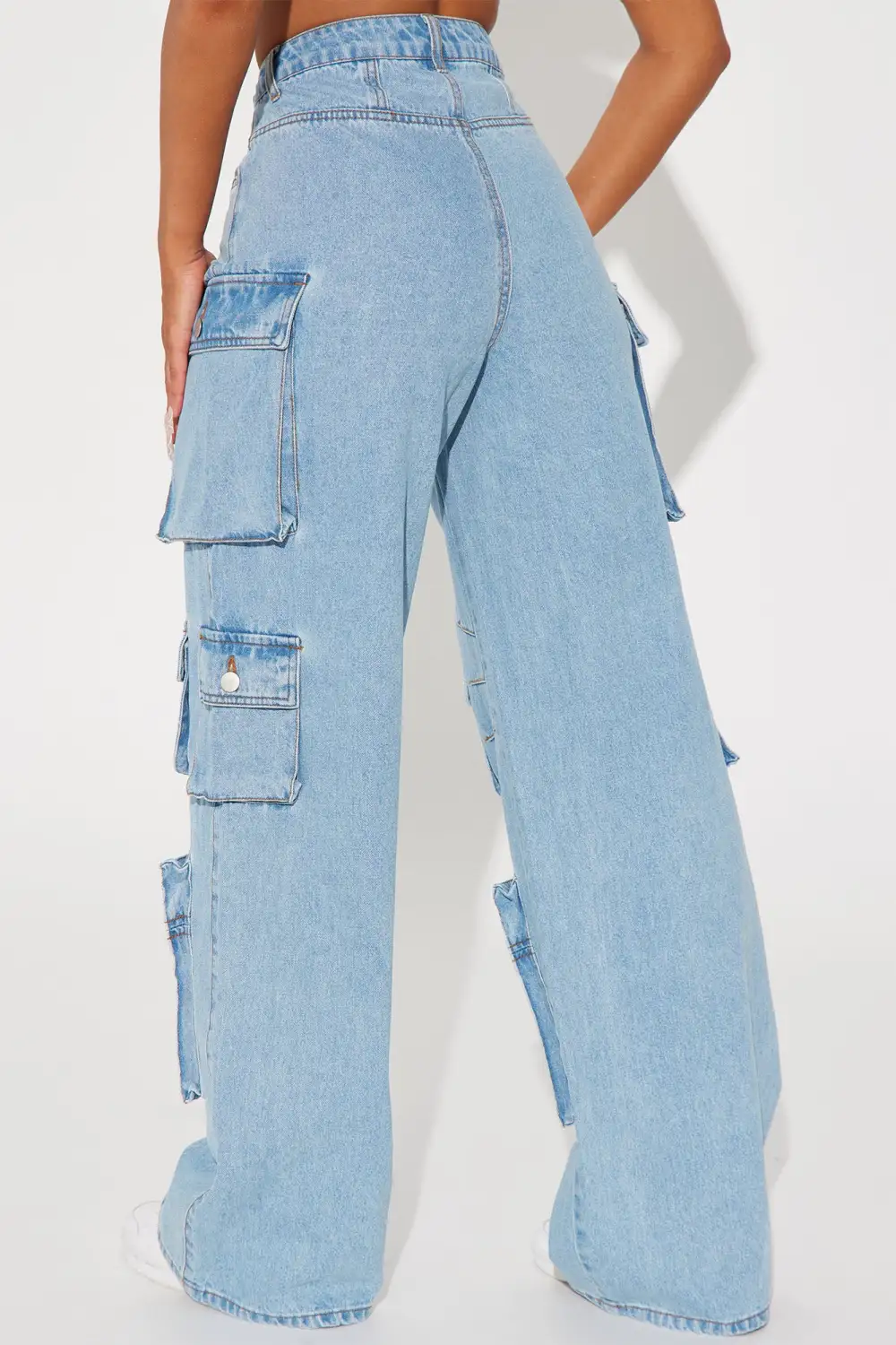 Lily High Rise Cargo Jeans - Light Wash