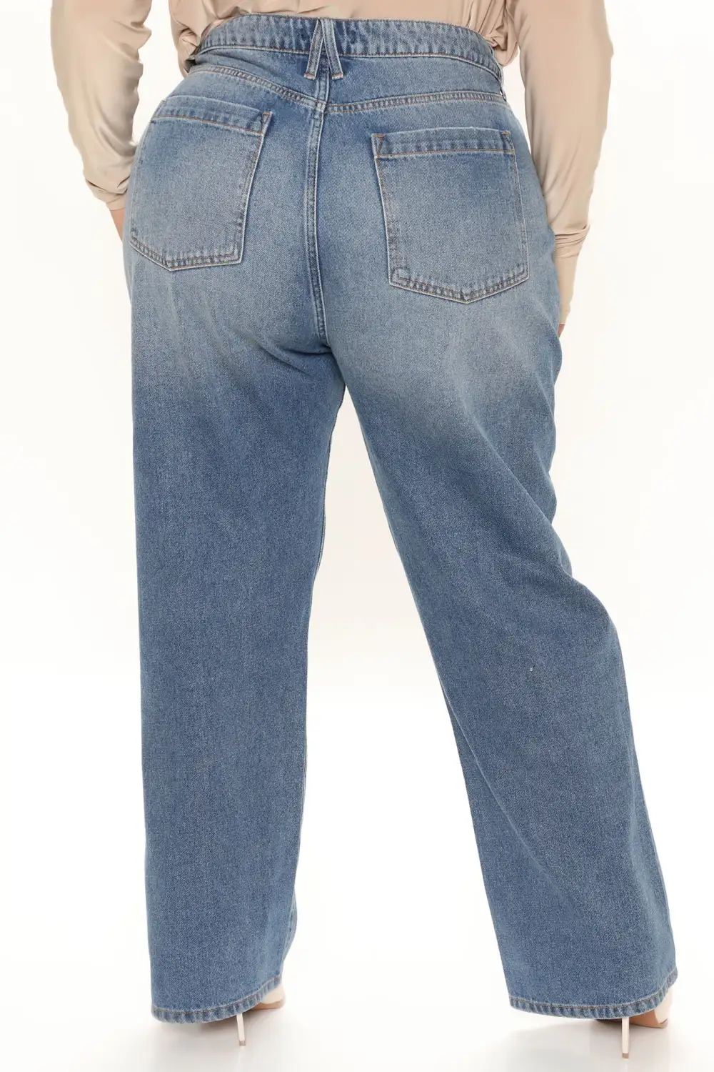 Keep It On The Low Straight Leg Jeans - Medium Blue Wash