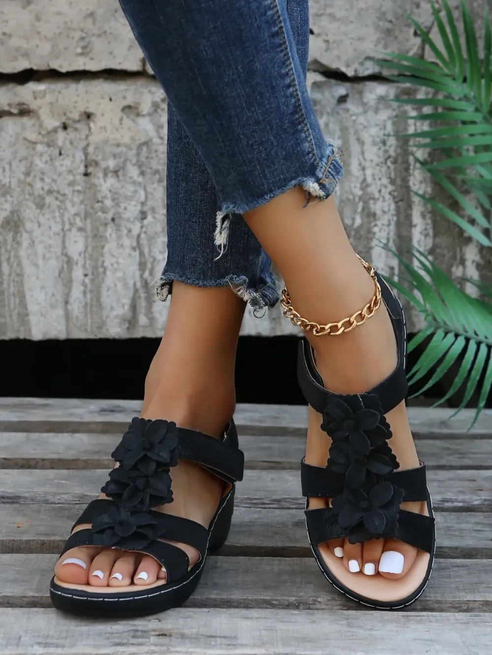 Flower Appliques Hook-and-loop Fastener Wedge Sandals