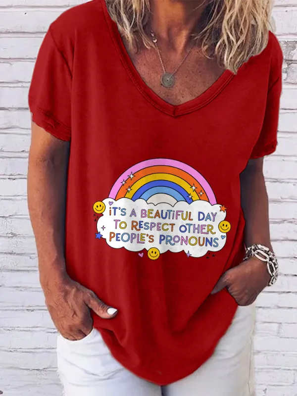 Women'S It'S A Beautiful Day To Rfspect Other People'S Pronouns V-Neck Short-Sleeved T-Shirt