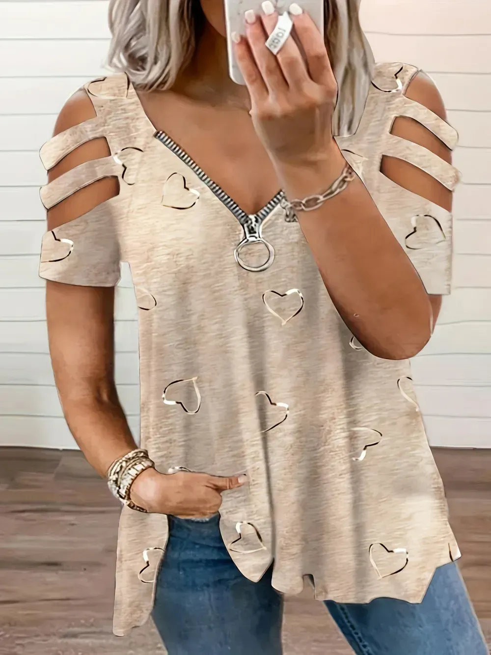 Plus Size Heart Print Zipper Short Sleeve Top, Women's Plus Slight Stretch V Neck Casual T-shirt