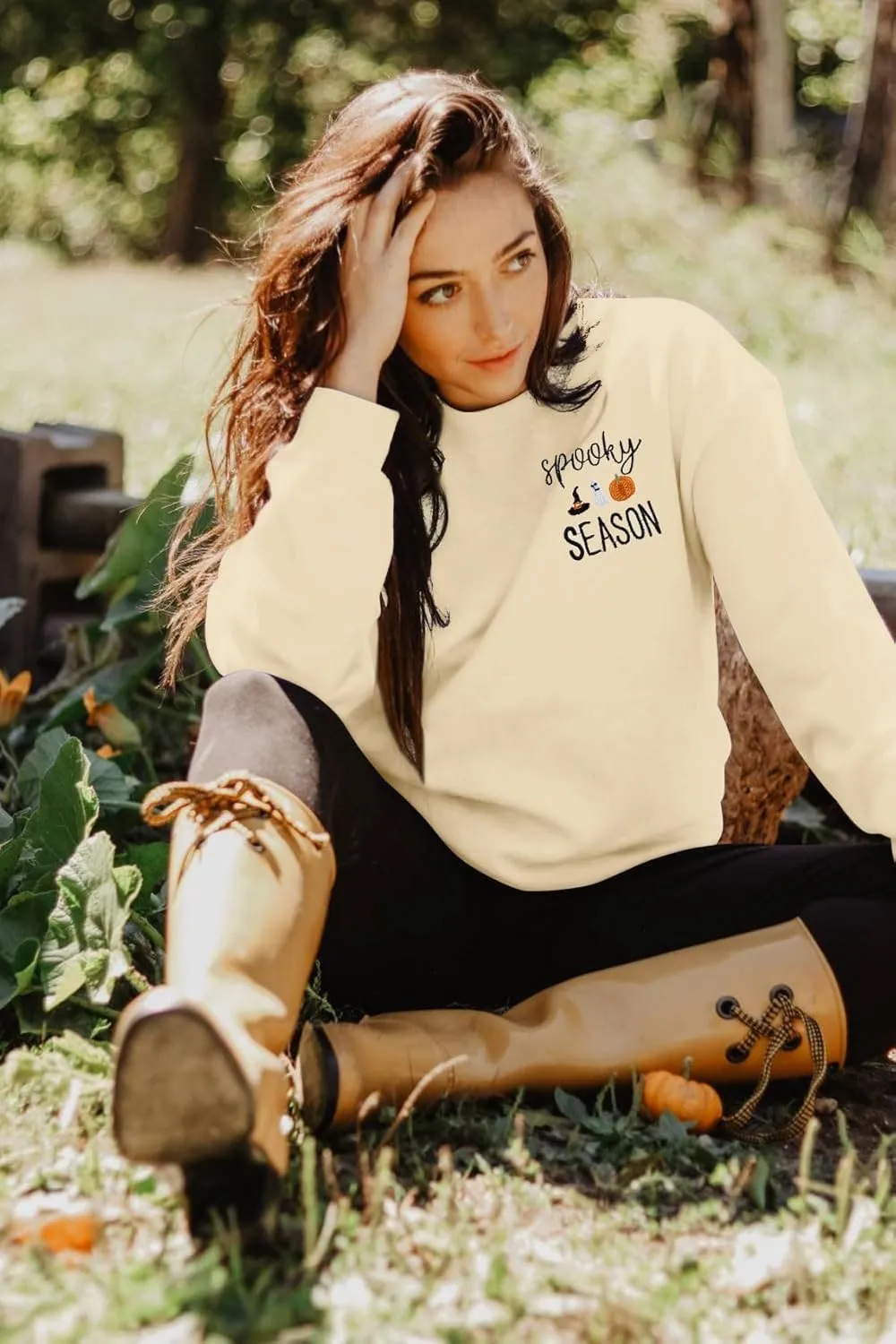 LOTUCY Halloween Sweatshirt Women Cute Spooky Season Sweatshirts Ghost Fall Embroidered Sweater Pullover Top